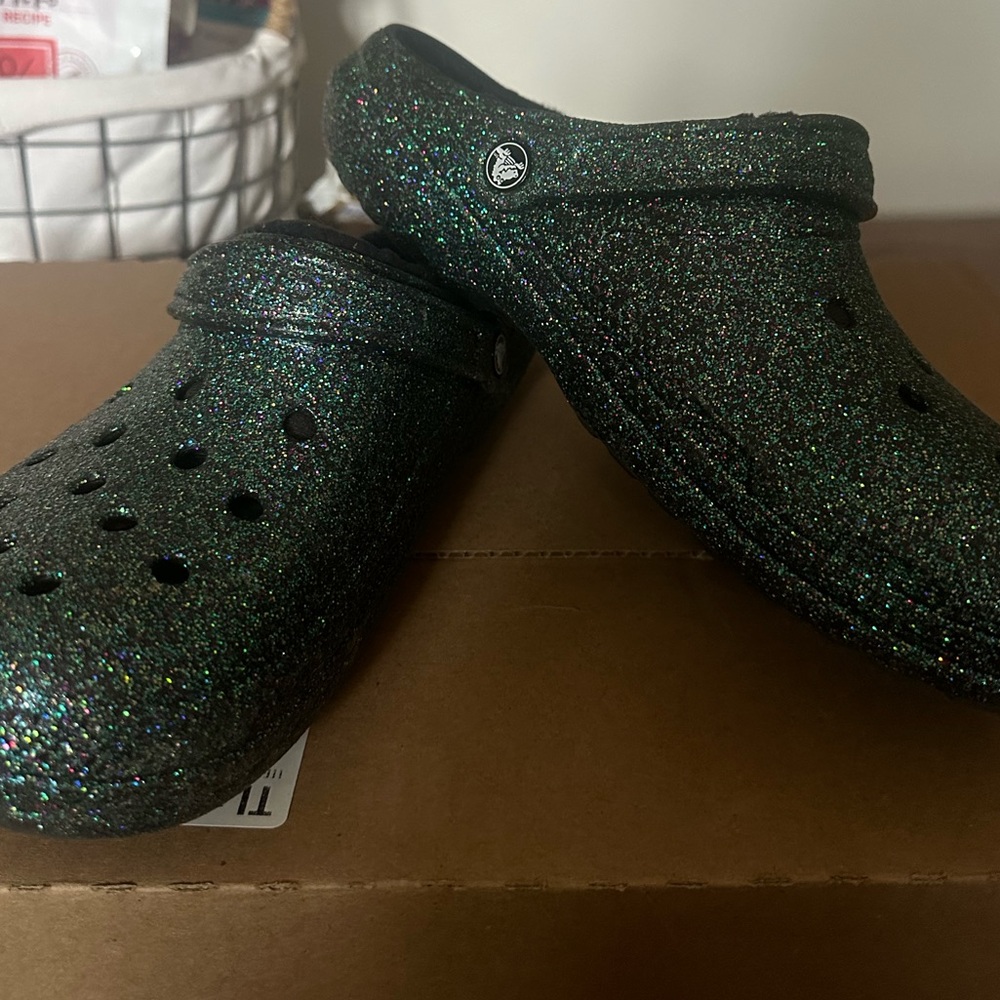 Glitter fur-lined crocs